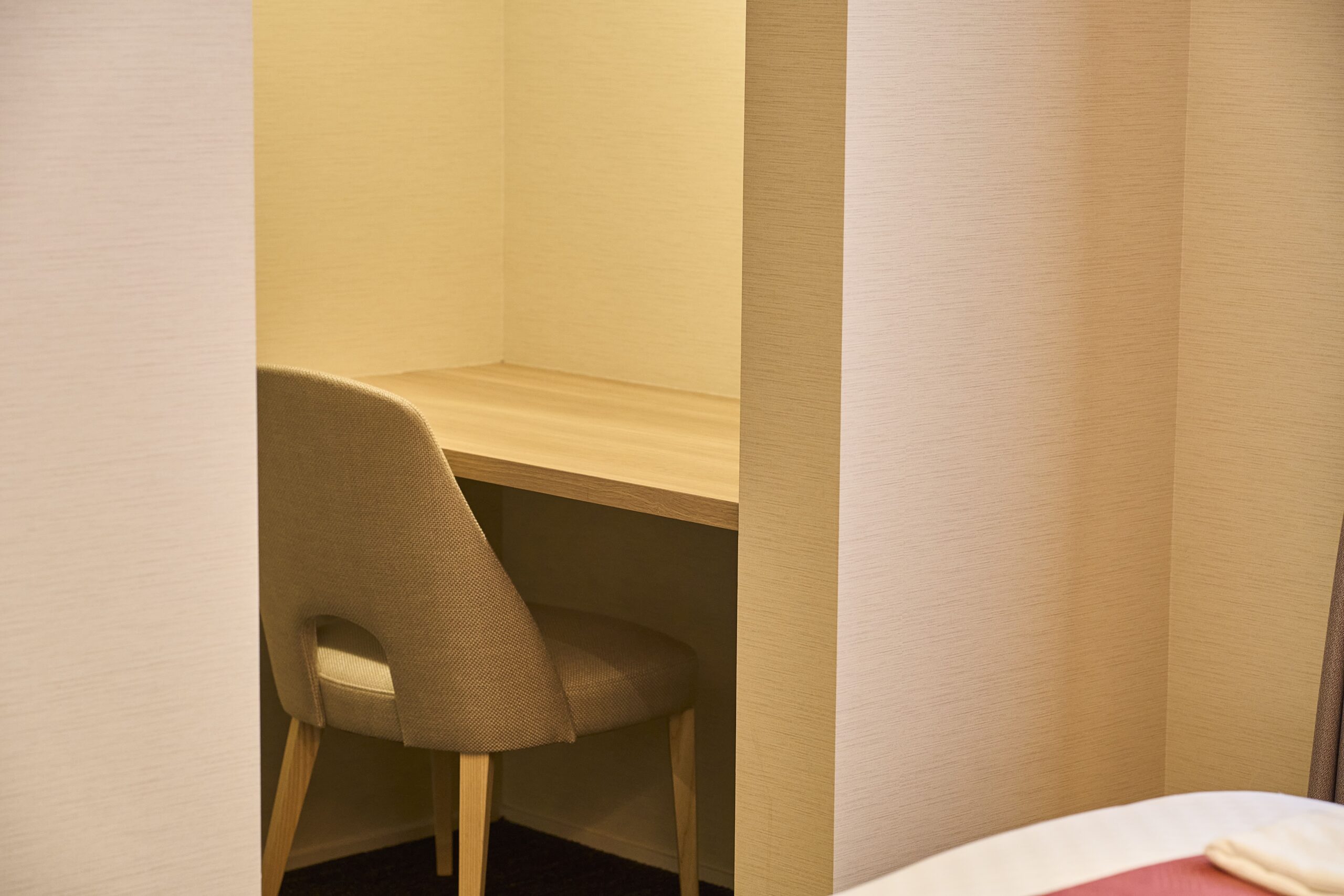 Twin Room "AKA"(Red)