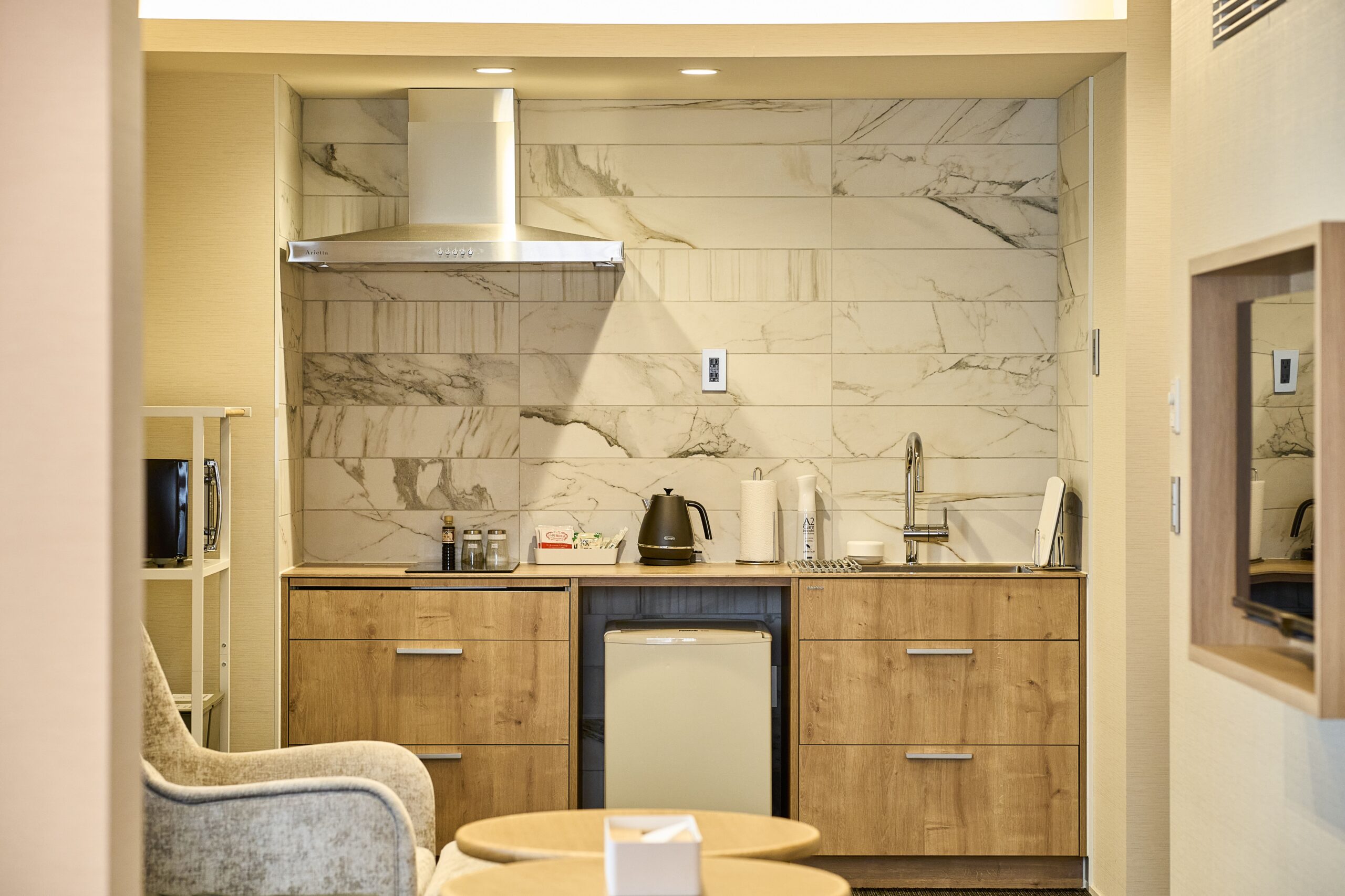 Twin Room "AKA"(Red)