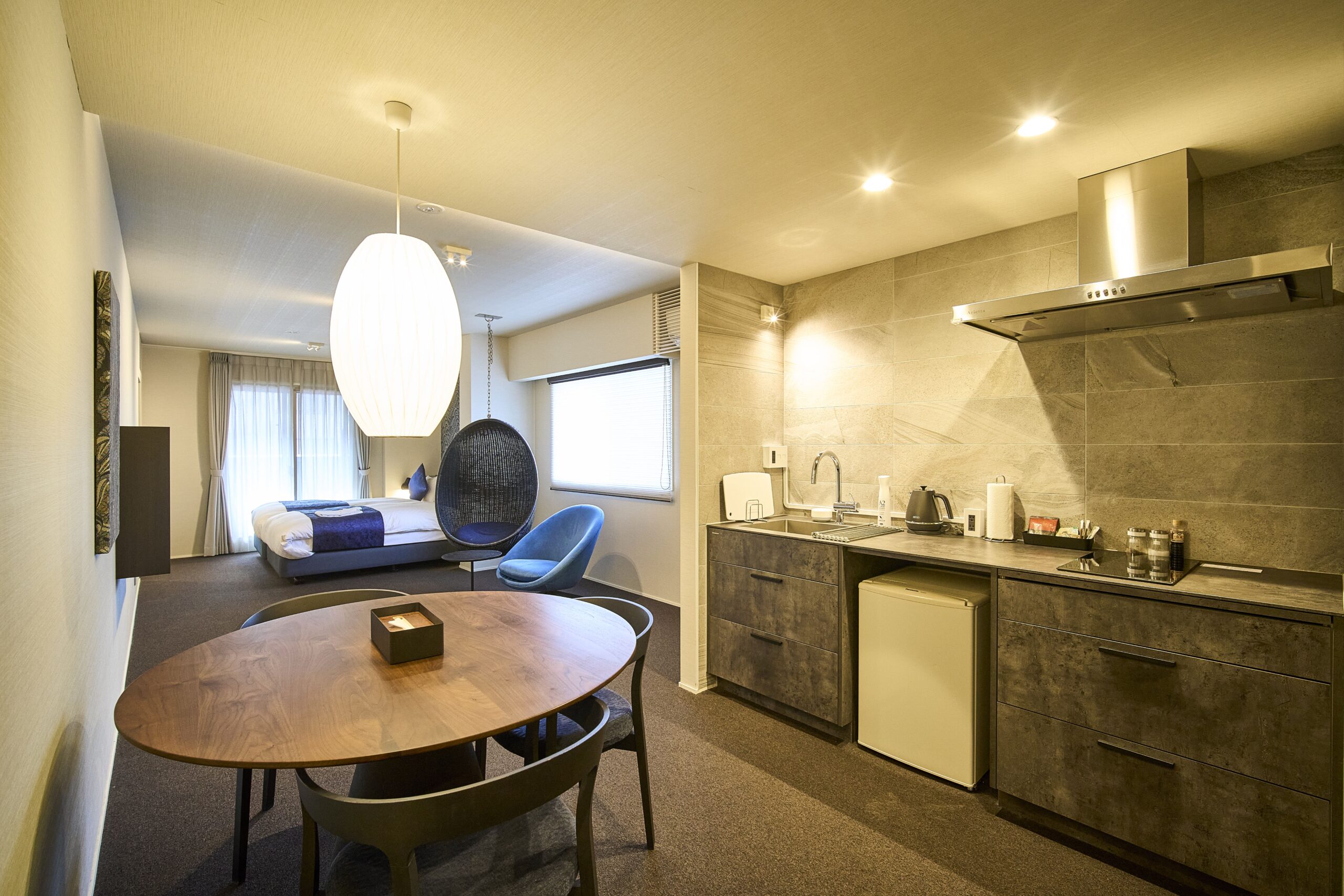 Luxury Twin Room "AO"(Blue) with Hanging Chair